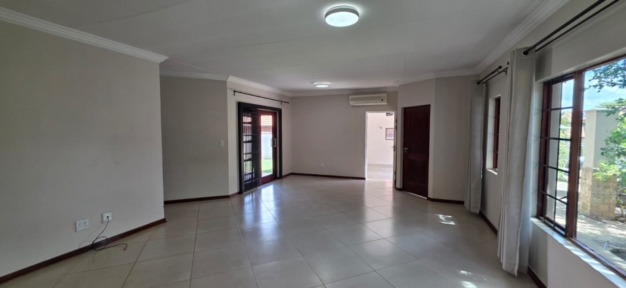 To Let 3 Bedroom Property for Rent in Melodie North West